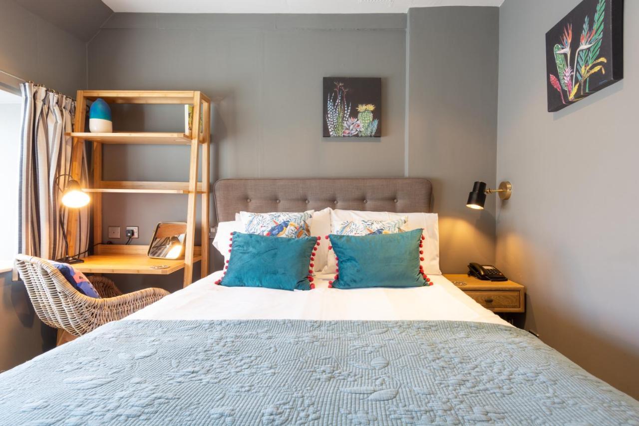 Jersey Arms Hotel บิสเตอร์ ภายนอก รูปภาพ