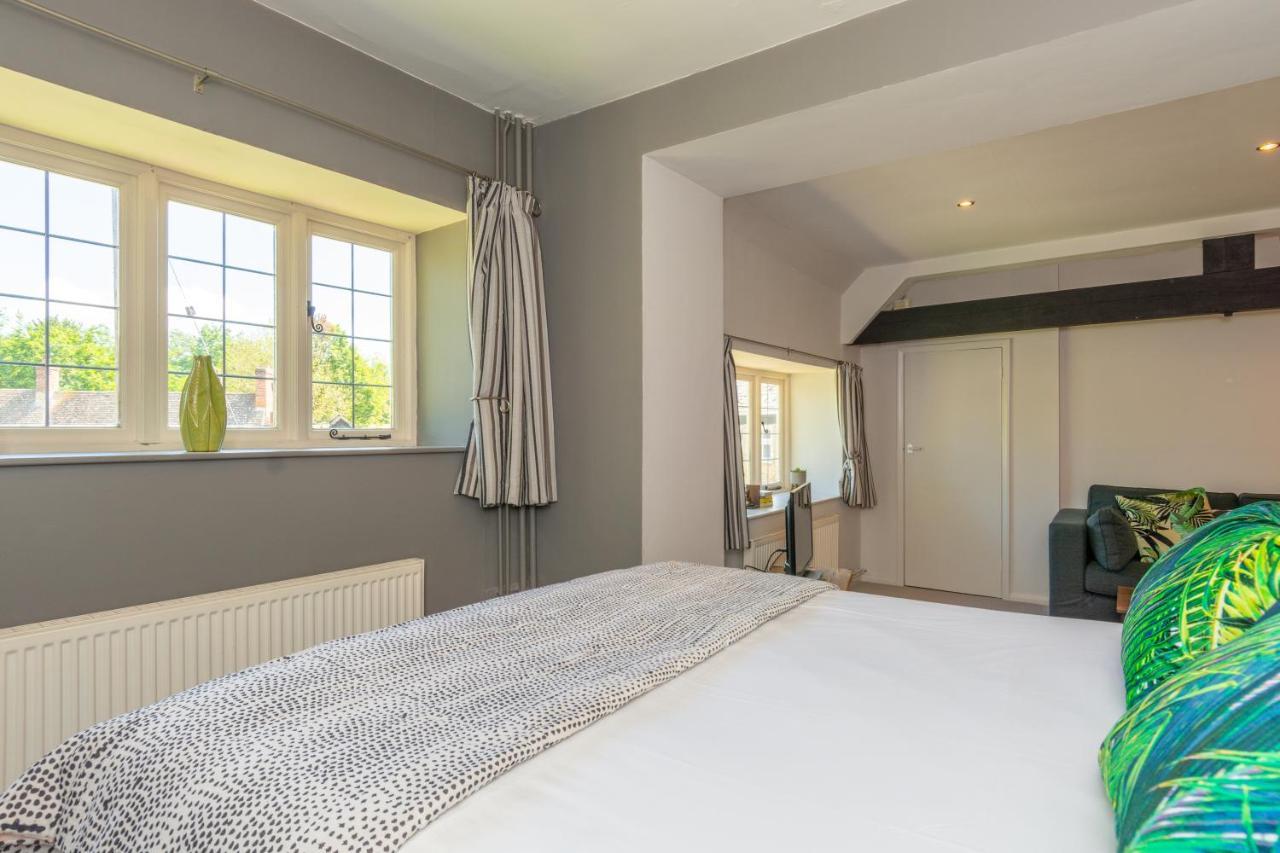 Jersey Arms Hotel บิสเตอร์ ภายนอก รูปภาพ