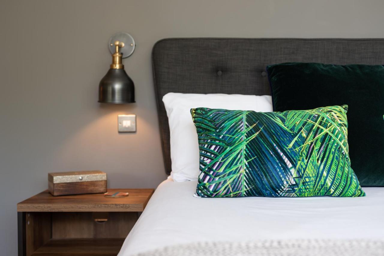 Jersey Arms Hotel บิสเตอร์ ภายนอก รูปภาพ